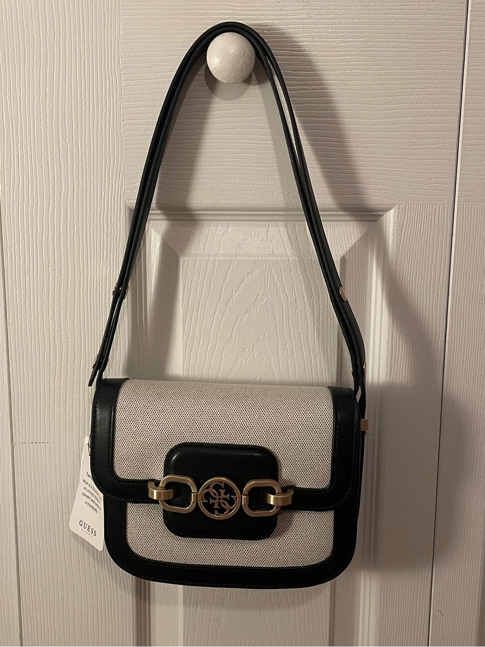 GUESS Black and Cream Logo Chain Accent Shoulder Bag